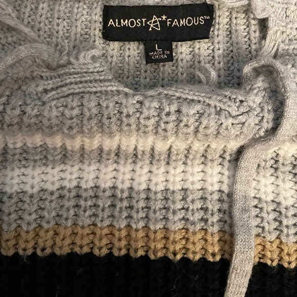 ALMOST FAMOUS HOODED TUNIC SWEATER~ SZ L - Picture 7 of 8